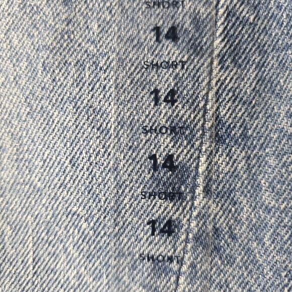 NWT, New American Eagle Women's Barrel Mid Rise Jeans, Size 14 (Short 26) - Picture 11 of 11